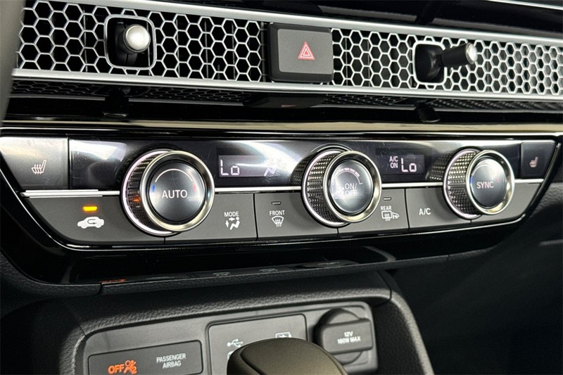 Honda Civic Sedan Hybrid Vehicle Full-screen Gallery Image 18