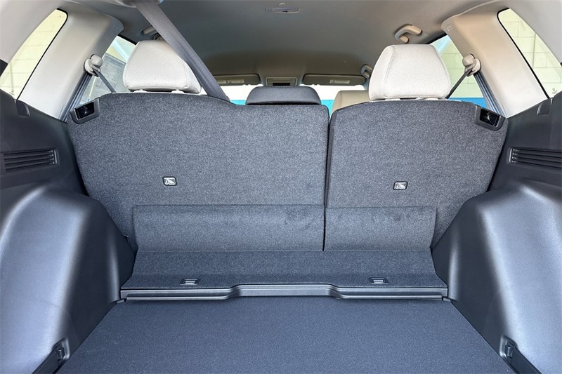 Honda CR-V Vehicle Full-screen Gallery Image 11