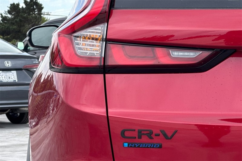 Honda CR-V Hybrid Vehicle Full-screen Gallery Image 06