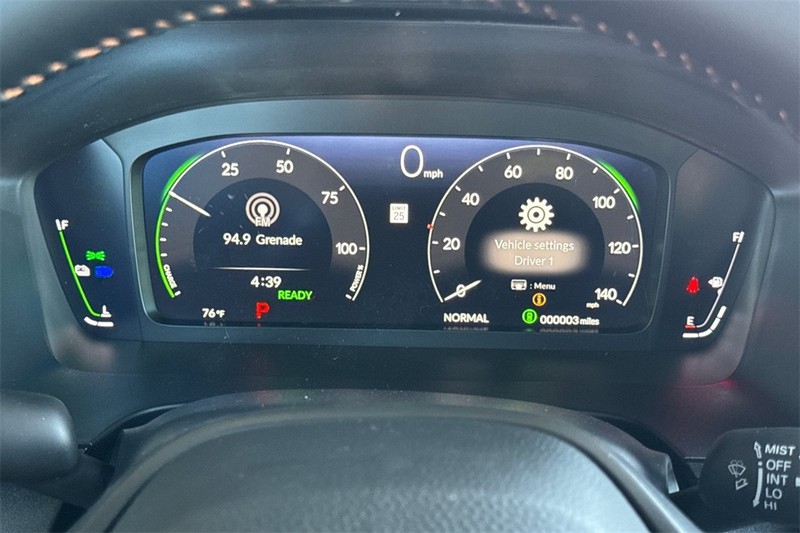 Honda CR-V Hybrid Vehicle Full-screen Gallery Image 21