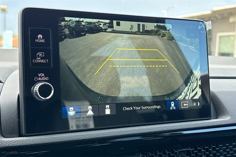 Honda CR-V Vehicle Full-screen Gallery Image 16