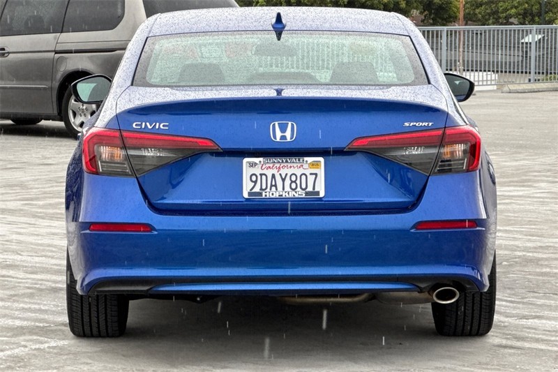 Honda Civic Sedan Vehicle Full-screen Gallery Image 04