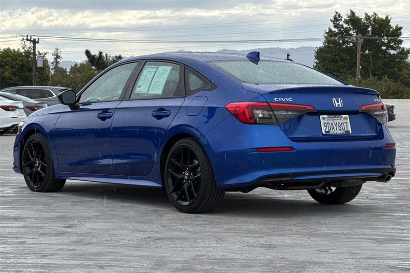 Honda Civic Sedan Vehicle Full-screen Gallery Image 05