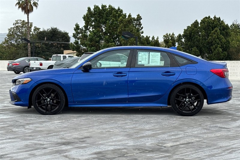 Honda Civic Sedan Vehicle Full-screen Gallery Image 06