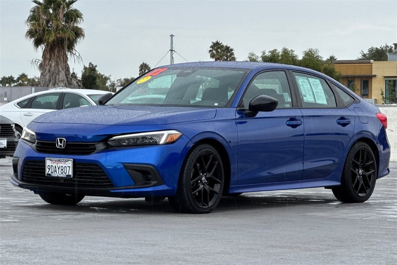 Honda Civic Sedan Vehicle Full-screen Gallery Image 07