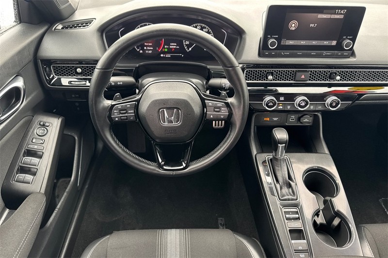 Honda Civic Sedan Vehicle Full-screen Gallery Image 13