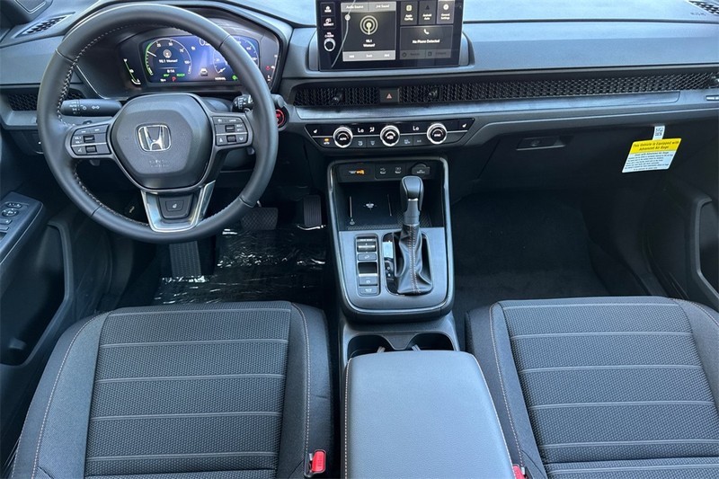 Honda CR-V Hybrid Vehicle Full-screen Gallery Image 10