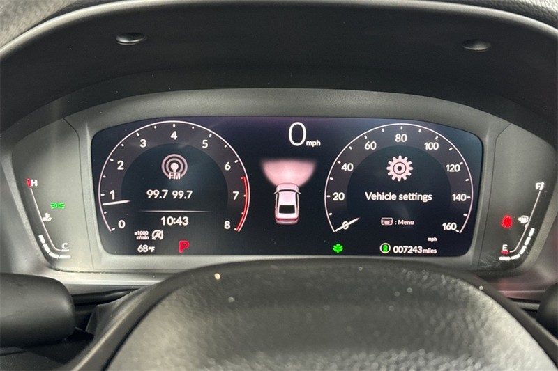 Honda Accord Sedan Vehicle Full-screen Gallery Image 22