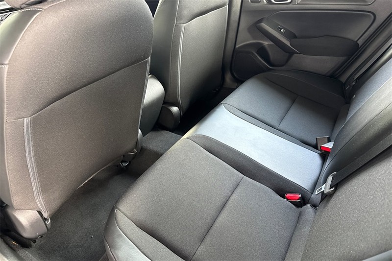 Honda Civic Hatchback Vehicle Full-screen Gallery Image 11