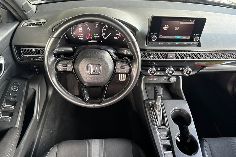 Honda Civic Hatchback Vehicle Full-screen Gallery Image 13