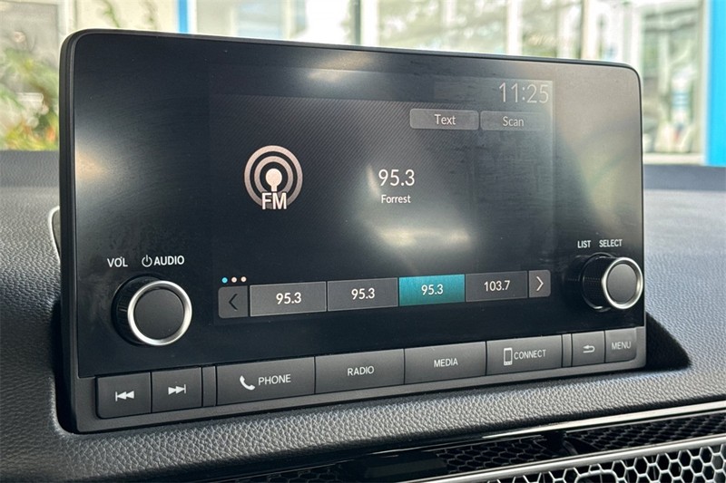 Honda Civic Hatchback Vehicle Full-screen Gallery Image 16