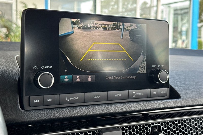 Honda Civic Hatchback Vehicle Full-screen Gallery Image 17