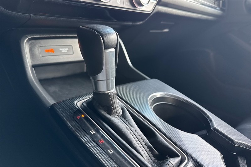 Honda Civic Hatchback Vehicle Full-screen Gallery Image 19