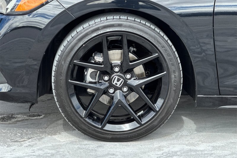 Honda Civic Hatchback Vehicle Full-screen Gallery Image 24