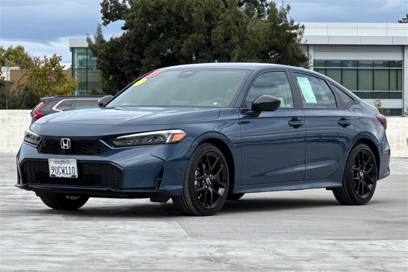 Honda Civic Sedan Hybrid Vehicle Full-screen Gallery Image 07