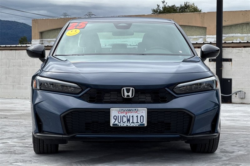 Honda Civic Sedan Hybrid Vehicle Full-screen Gallery Image 08