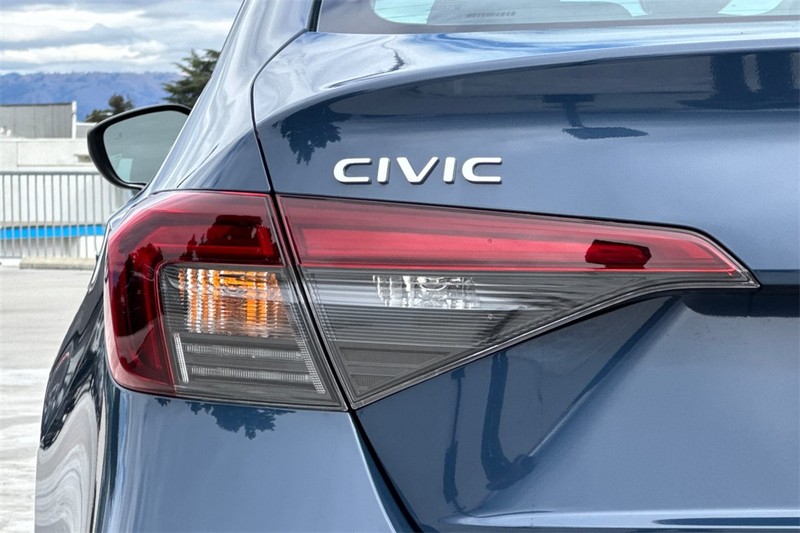 Honda Civic Sedan Hybrid Vehicle Full-screen Gallery Image 25