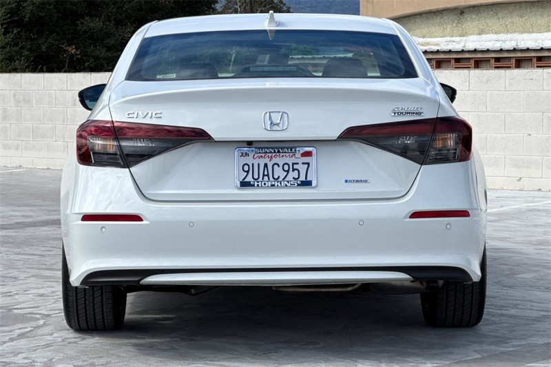 Honda Civic Sedan Hybrid Vehicle Full-screen Gallery Image 04