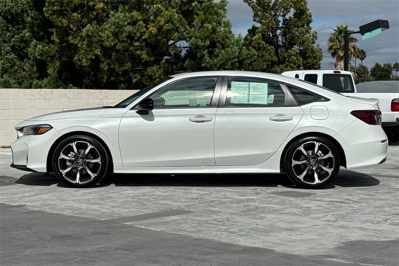 Honda Civic Sedan Hybrid Vehicle Full-screen Gallery Image 06