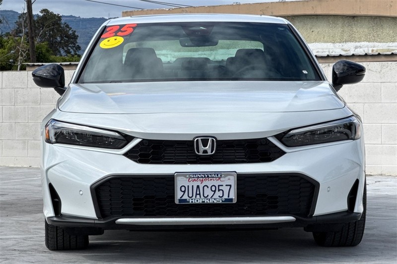 Honda Civic Sedan Hybrid Vehicle Full-screen Gallery Image 08