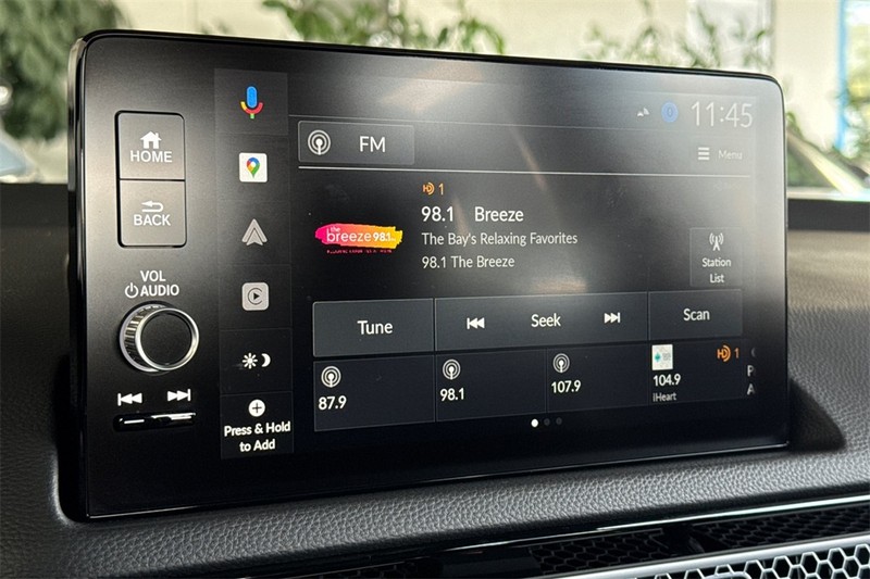 Honda Civic Sedan Hybrid Vehicle Full-screen Gallery Image 16