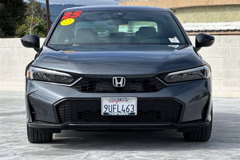 Honda Civic Sedan Hybrid Vehicle Full-screen Gallery Image 08