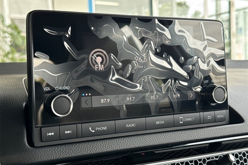 Honda Civic Sedan Hybrid Vehicle Full-screen Gallery Image 16