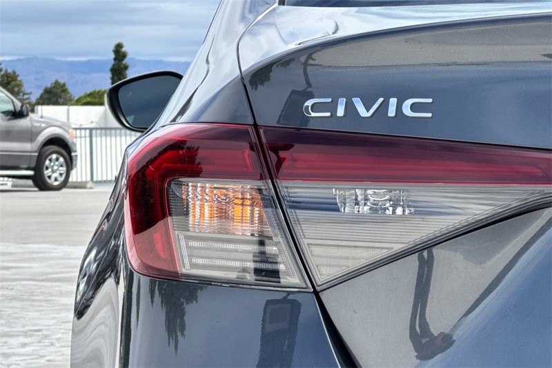 Honda Civic Sedan Hybrid Vehicle Full-screen Gallery Image 25
