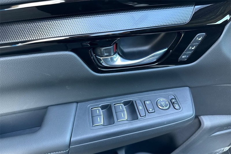 Honda CR-V Vehicle Full-screen Gallery Image 07