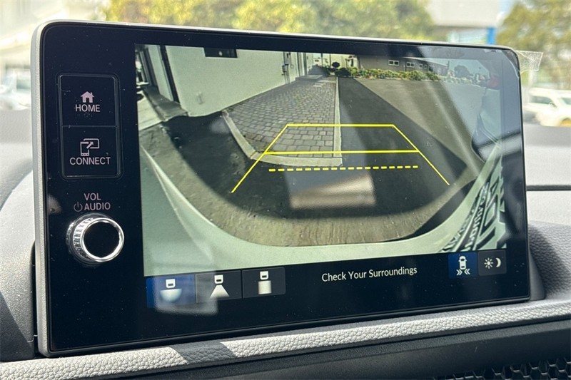 Honda CR-V Vehicle Full-screen Gallery Image 16