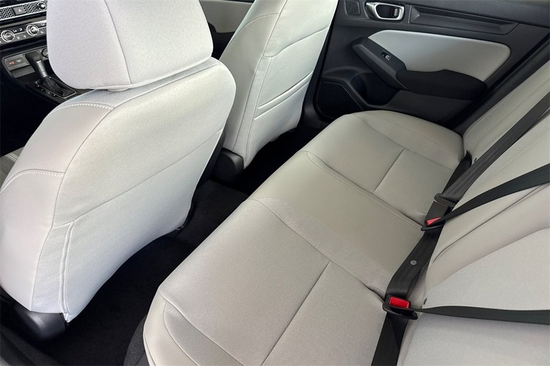 Honda Civic Sedan Hybrid Vehicle Full-screen Gallery Image 09