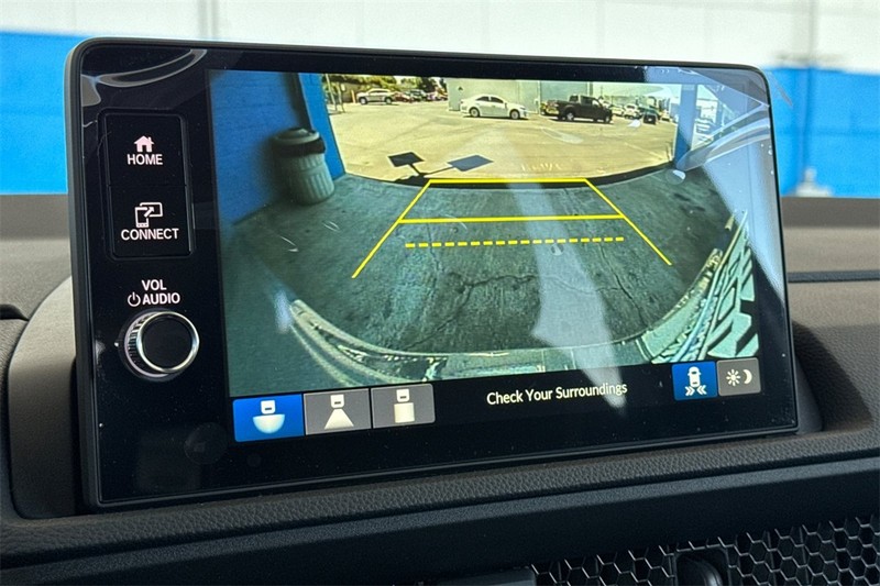 Honda CR-V Vehicle Full-screen Gallery Image 16