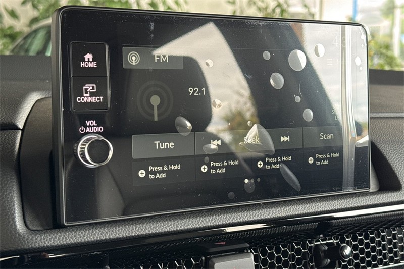 Honda CR-V Vehicle Full-screen Gallery Image 15