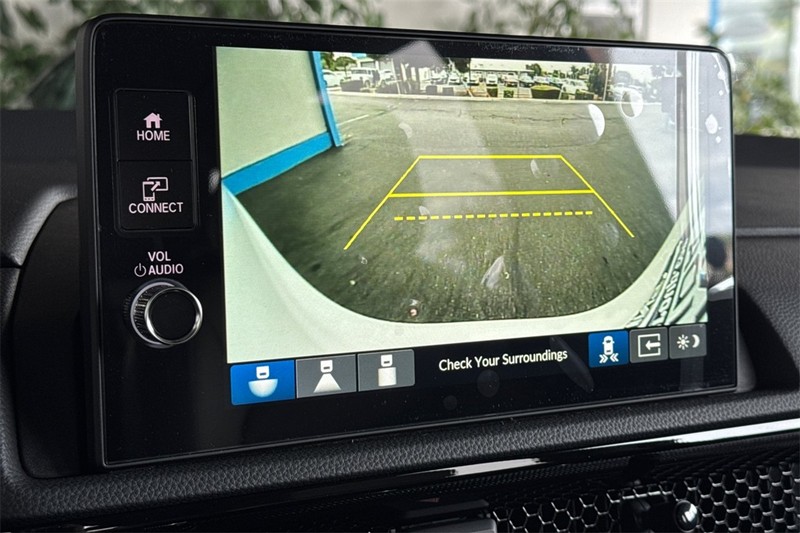 Honda CR-V Vehicle Full-screen Gallery Image 17