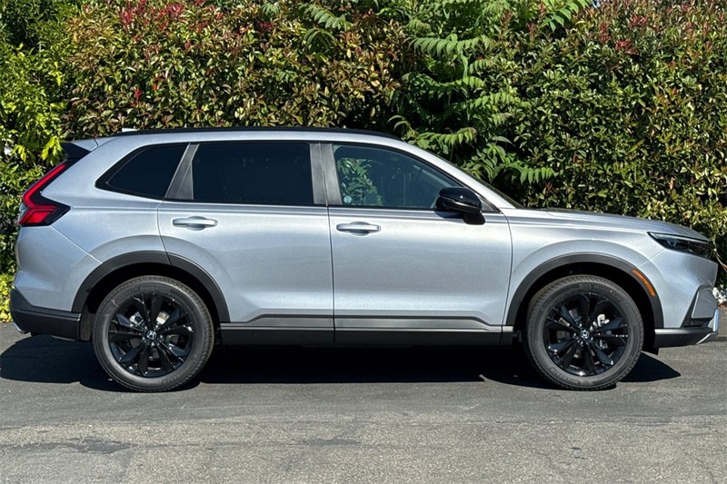 Honda CR-V Hybrid Vehicle Full-screen Gallery Image 03