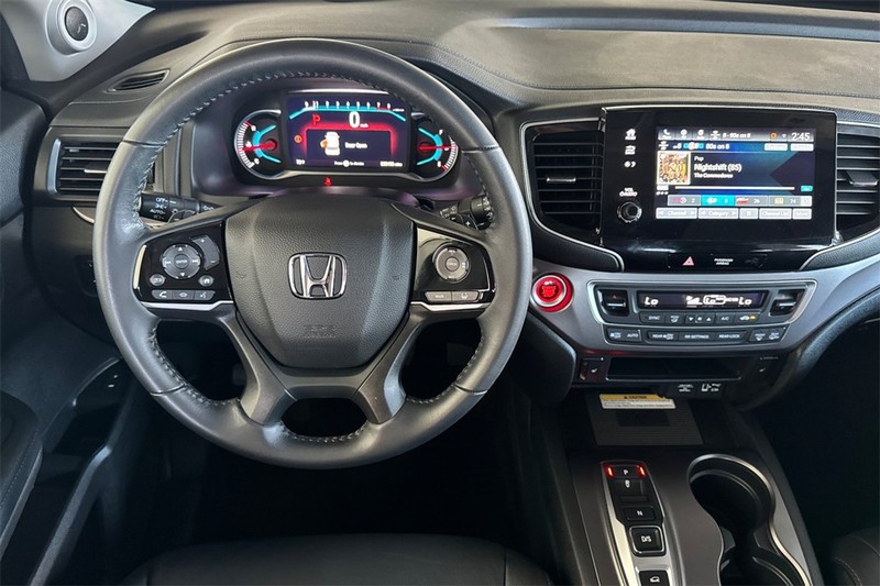 Honda Pilot Vehicle Full-screen Gallery Image 13