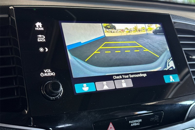 Honda Pilot Vehicle Full-screen Gallery Image 19