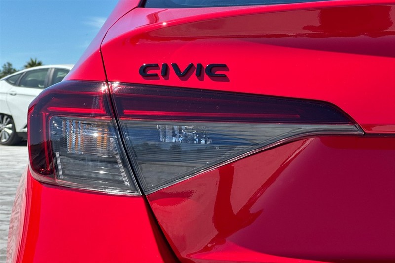 Honda Civic Sedan Hybrid Vehicle Full-screen Gallery Image 06