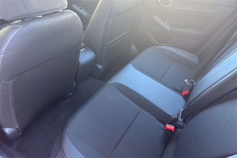 Honda Civic Sedan Hybrid Vehicle Full-screen Gallery Image 09