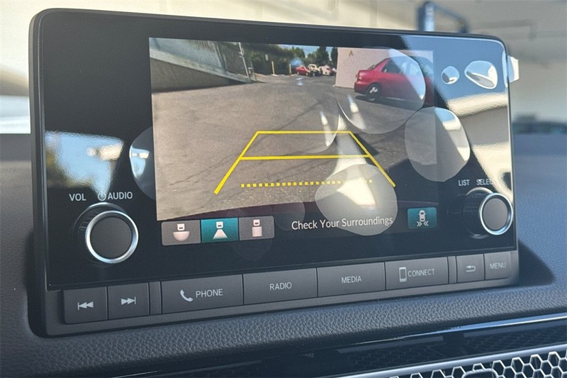 Honda Civic Sedan Hybrid Vehicle Full-screen Gallery Image 15