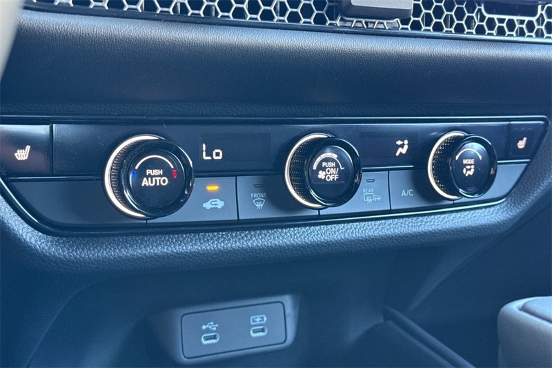 Honda HR-V Vehicle Full-screen Gallery Image 16