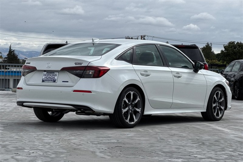 Honda Civic Sedan Hybrid Vehicle Full-screen Gallery Image 04