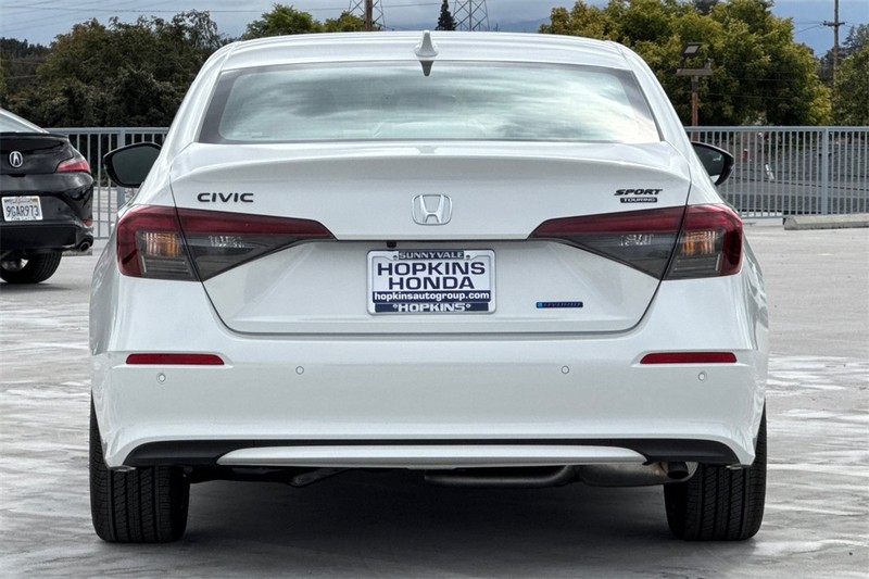Honda Civic Sedan Hybrid Vehicle Full-screen Gallery Image 05