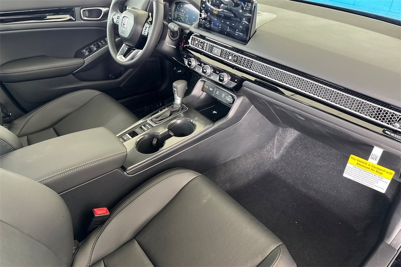 Honda Civic Sedan Hybrid Vehicle Full-screen Gallery Image 12