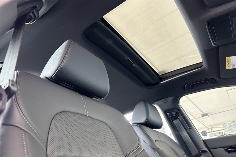 Honda Civic Sedan Hybrid Vehicle Full-screen Gallery Image 13