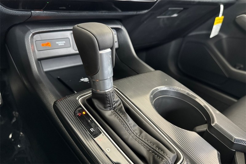 Honda Civic Sedan Hybrid Vehicle Full-screen Gallery Image 18