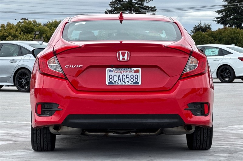 Honda Civic Sedan Vehicle Full-screen Gallery Image 04