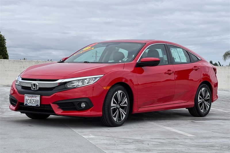 Honda Civic Sedan Vehicle Full-screen Gallery Image 07