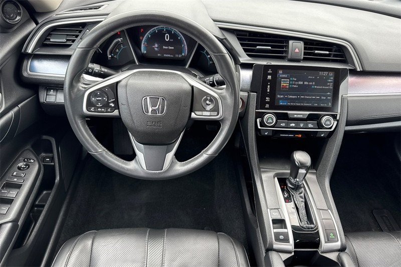 Honda Civic Sedan Vehicle Full-screen Gallery Image 13