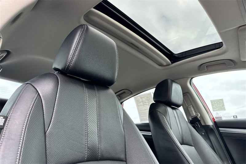 Honda Civic Sedan Vehicle Full-screen Gallery Image 15